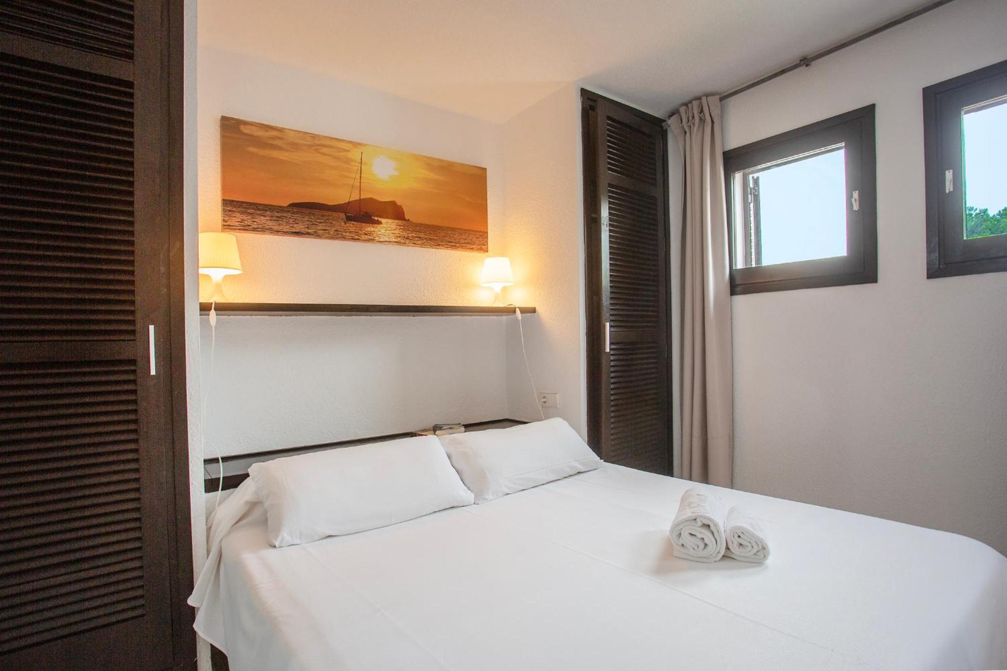 Club Cala Azul Hotel Cala Llenya  Bagian luar foto