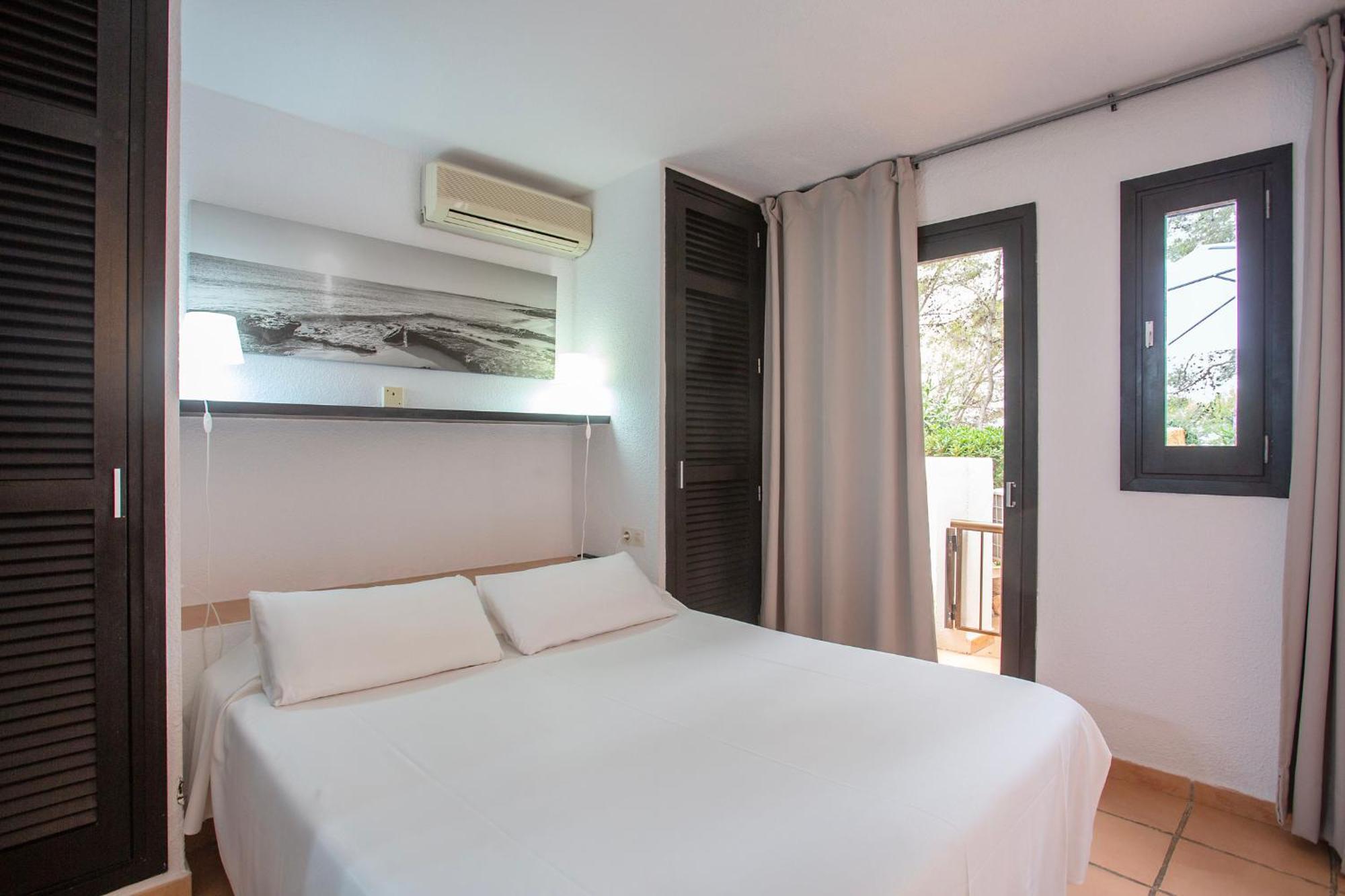 Club Cala Azul Hotel Cala Llenya  Ruang foto