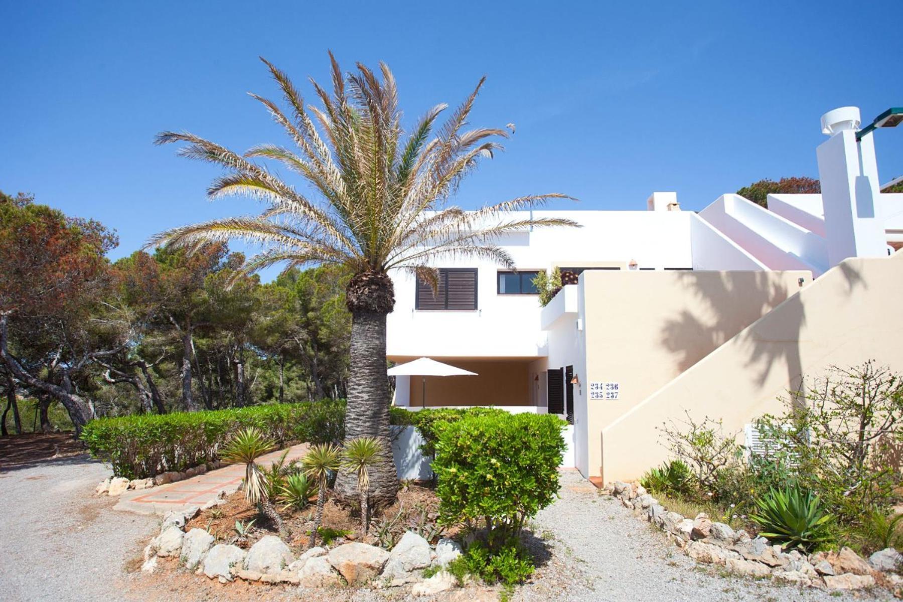 Club Cala Azul Hotel Cala Llenya  Bagian luar foto
